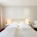Villa Mandala