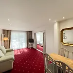 Villa Mandala *